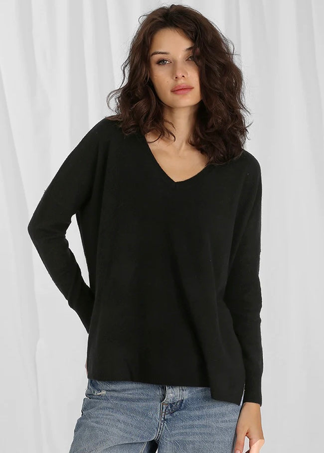 Cashmere Boyfriend V Tee