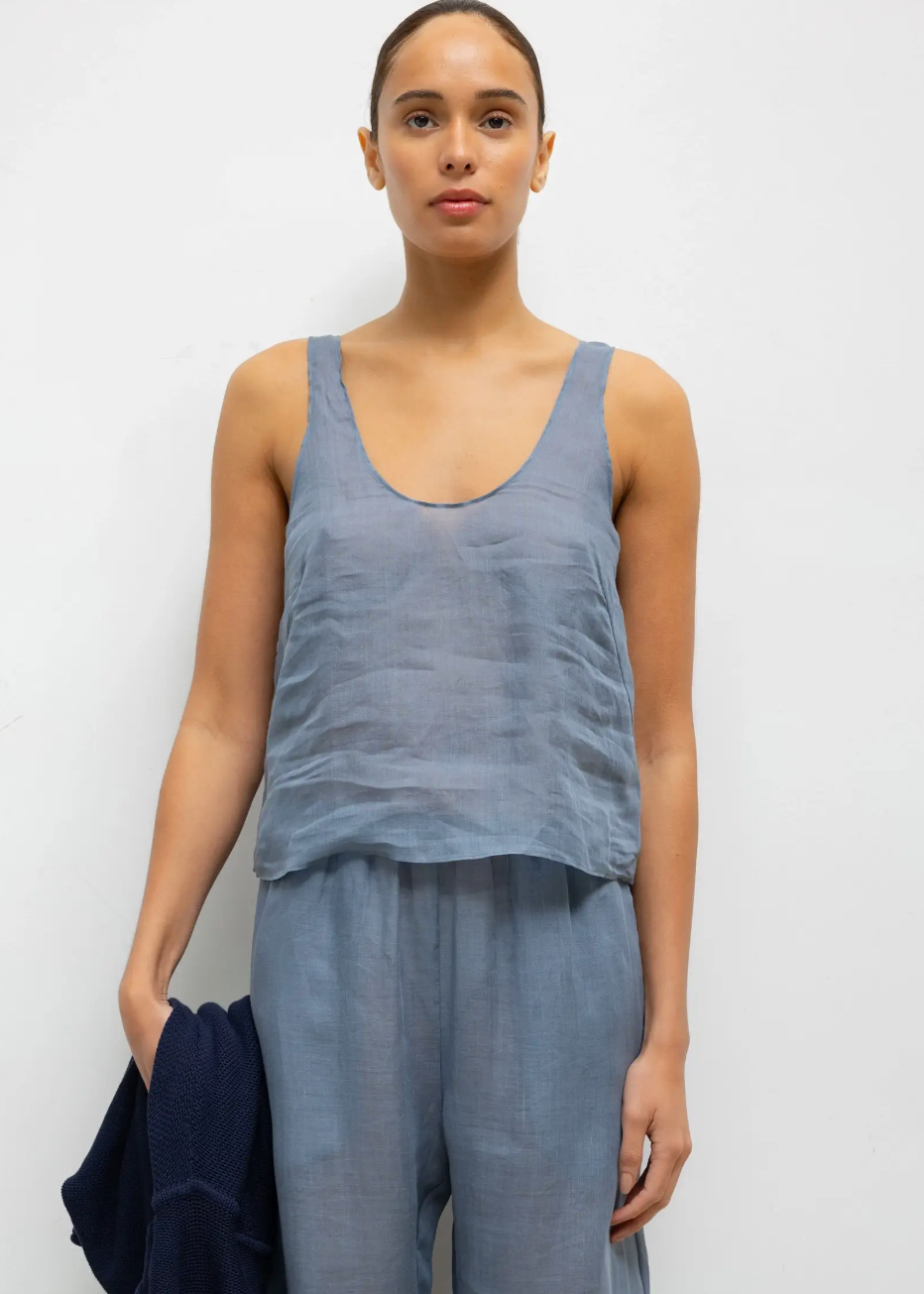 Tops – REBECCA